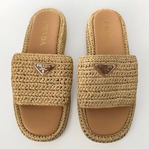 Prada Calzature Donna Crochet Flat Front Slide Sandals - Size 40 - New W/O Box